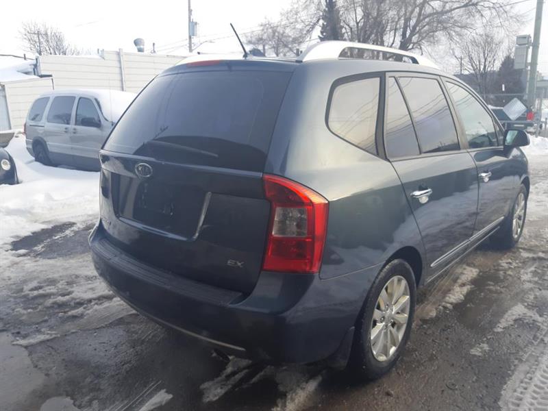 Kia
Rondo
2012