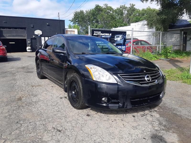 Nissan
Altima
2012