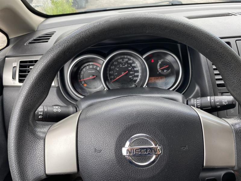 Nissan
Versa
2012